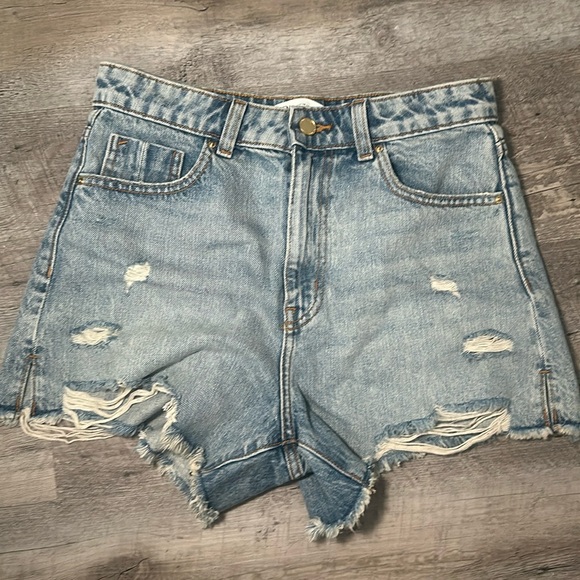 Short blue ZARA - Picture 1 of 3